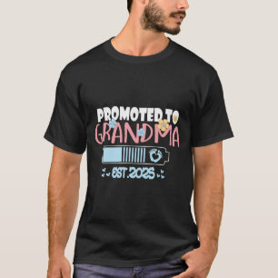 Soon to Be Grandma 2026 Gift Promoted to Grandma E T-Shirt
