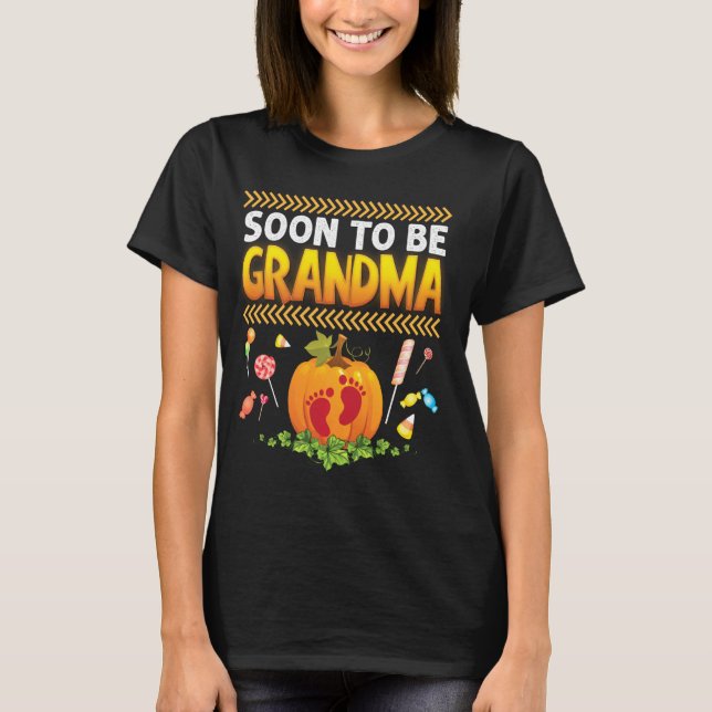 Soon To Be Grandma Little Footprint Halloween Pump T-Shirt (Front)