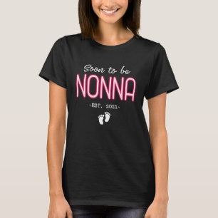 Soon to be Nonna Expecting Pregnancy Italian Gran T-Shirt