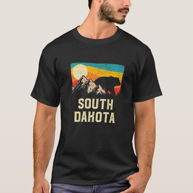 South Dakota Nature Wild Bear Retro Sunset Hiking T-Shirt (Front)