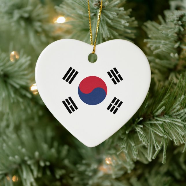 South Korea Flag Heart Ceramic Ornament (Tree)