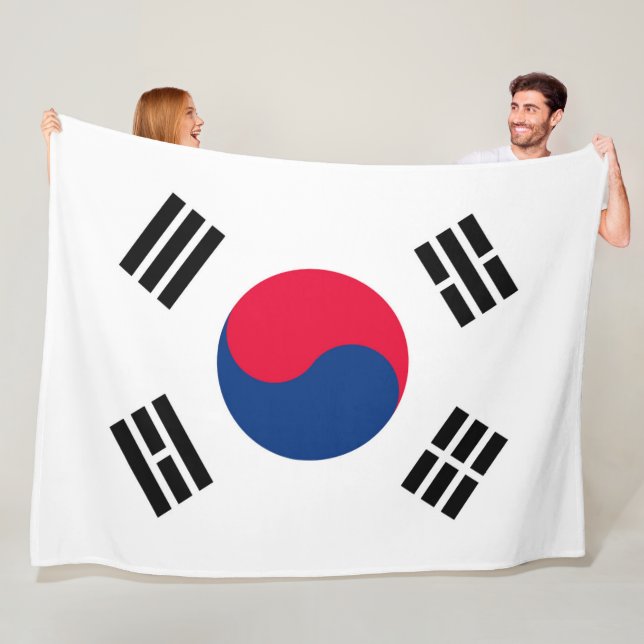 South Korea Fleece Blanket (In Situ)