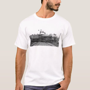 Southern Railway Pacific on Turntable T-Shirt