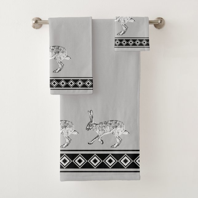 Southwest Jackrabbit Grey Geometric Diamonds Bath Towel Set (Insitu)