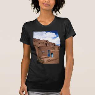 Southwest Taos Adobe Pueblo House New Mexico T-Shirt