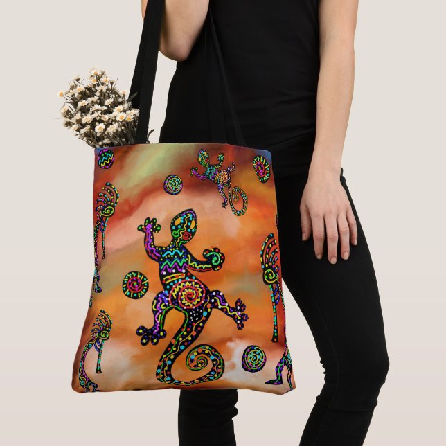 SOUTHWESTERN ART TOTE BAG (Close Up)
