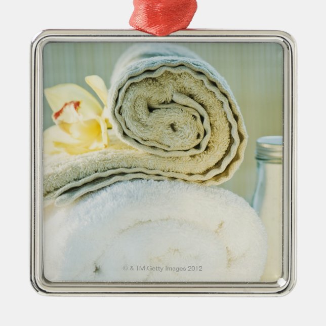 Spa towels and tropical flower metal ornament (Front)
