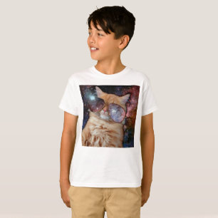 Space cat wearing sunglasses T-Shirt
