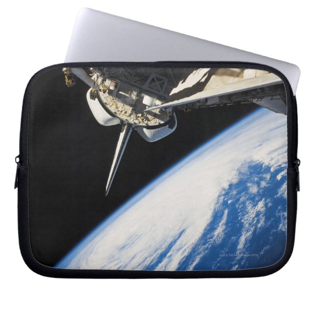 Space Shuttle 6 Laptop Sleeve (Front)