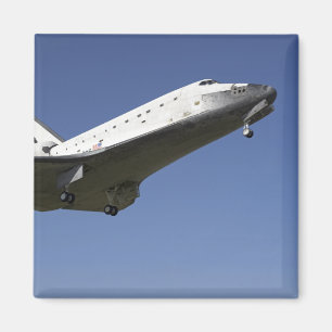 Space shuttle Atlantis approaching Runway 33 2 Magnet