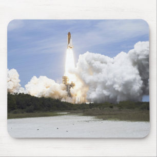 Space Shuttle Atlantis lifts off 28 Mouse Pad