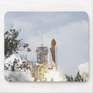 Space Shuttle Atlantis lifts off 3 Mouse Pad