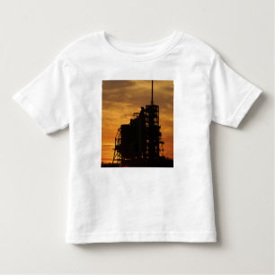 Space Shuttle Atlantis on the launch pad Toddler T-Shirt