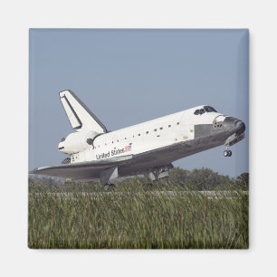 Space shuttle Atlantis touches down on Runway 3 Magnet