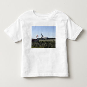 Space shuttle Atlantis unfurls its drag chute Toddler T-Shirt