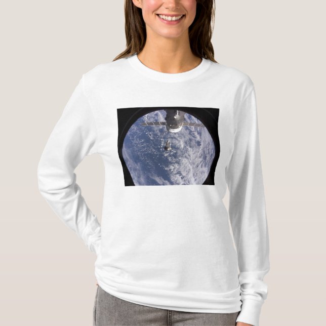 Space Shuttle Discovery 11 T-Shirt (Front)