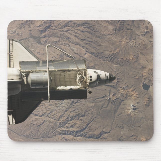 Space Shuttle Discovery 4 Mouse Pad (Front)