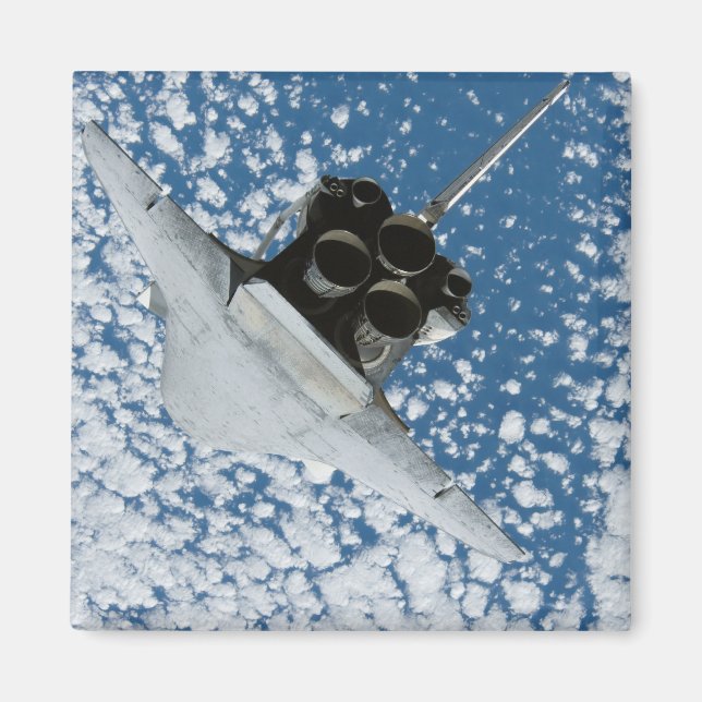 Space Shuttle Discovery 8 Magnet (Front)