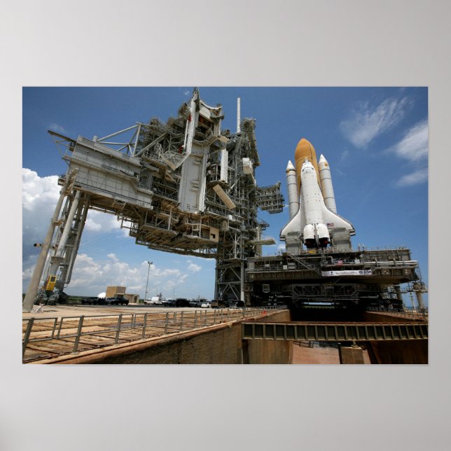 Space Shuttle Discovery 9 Poster (Front)