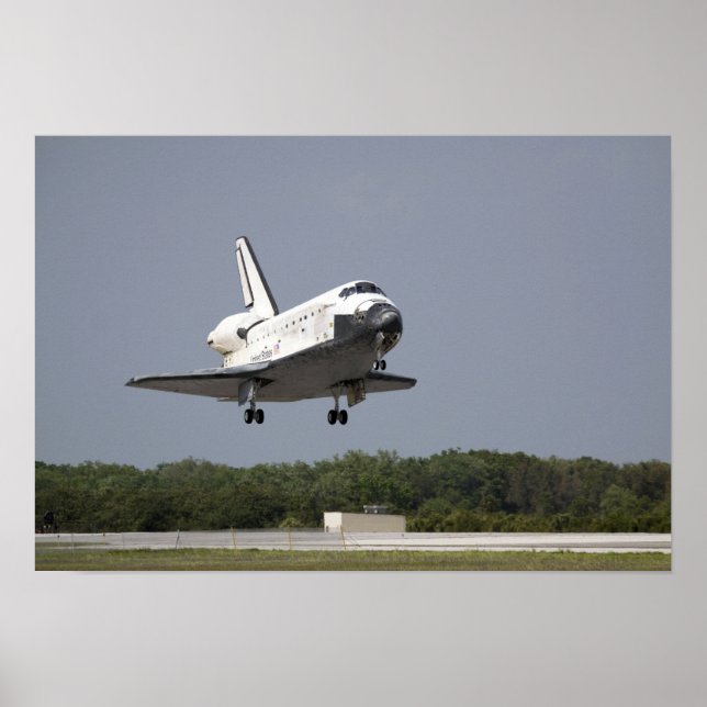 Space Shuttle Discovery approaches landing 2 Poster (Front)