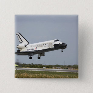 Space Shuttle Discovery approaches landing 3 15 Cm Square Badge
