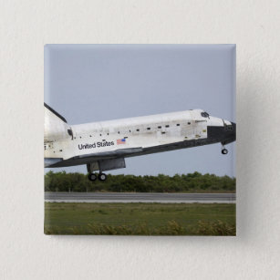 Space Shuttle Discovery approaches landing 4 15 Cm Square Badge