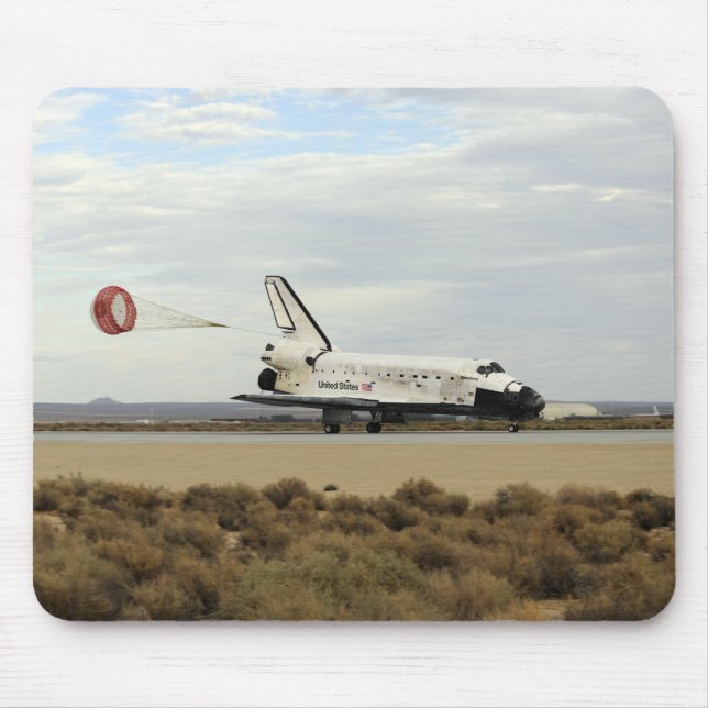 Space Shuttle Discovery deploys its drag chute Mouse Pad (Front)