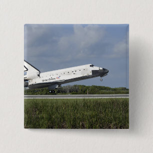 Space shuttle Discovery lands on Runway 33 15 Cm Square Badge