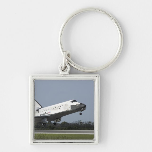 Space shuttle Discovery lands on Runway 33 2 Key Ring (Front)