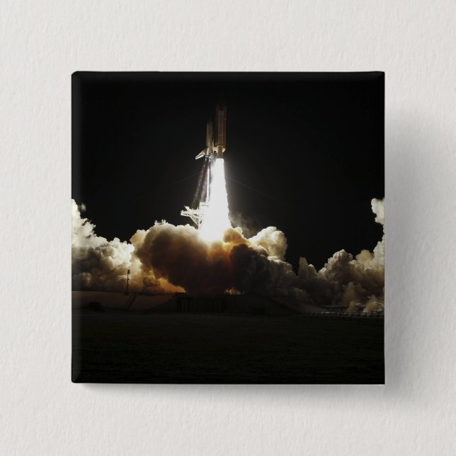 Space shuttle Discovery lifts off 15 Cm Square Badge (Front)