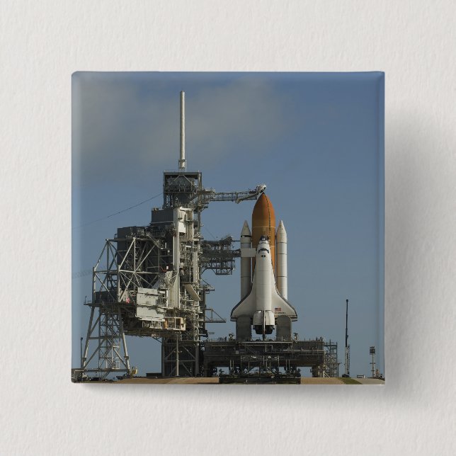 Space Shuttle Discovery sits ready 2 15 Cm Square Badge (Front)