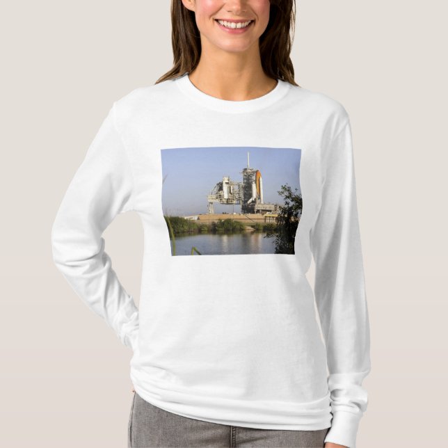 Space Shuttle Discovery sits ready 3 T-Shirt (Front)
