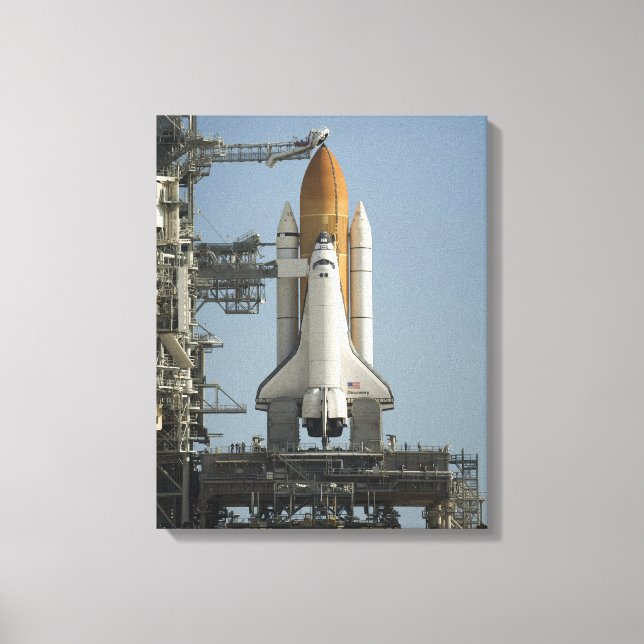 Space Shuttle Discovery sits ready Canvas Print (Front)