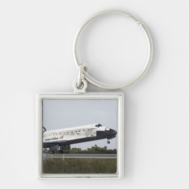 Space Shuttle Discovery touches down Key Ring (Front)