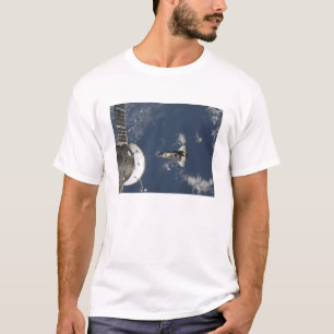 Space Shuttle Endeavour 17 T-Shirt