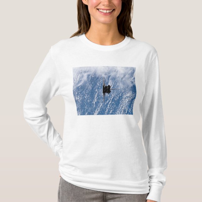 Space Shuttle Endeavour 18 T-Shirt (Front)