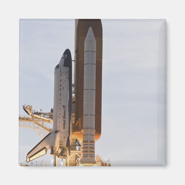 Space Shuttle Endeavour lifts off 2 Magnet (Front)