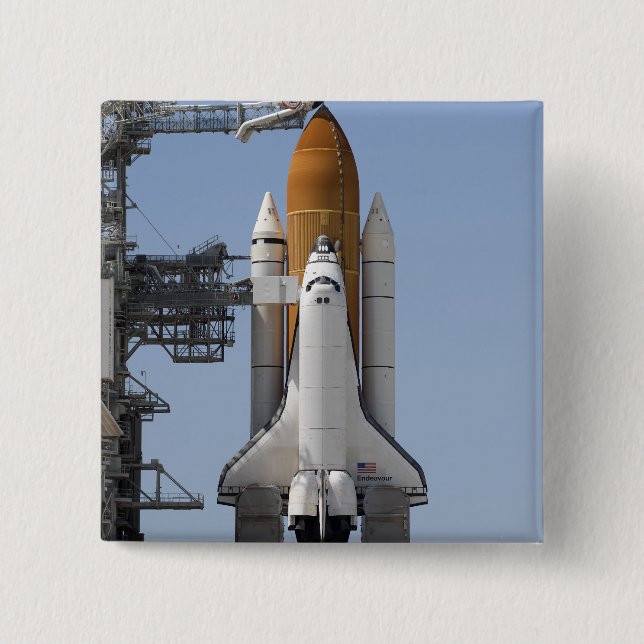 Space Shuttle Endeavour sits ready 15 Cm Square Badge (Front)