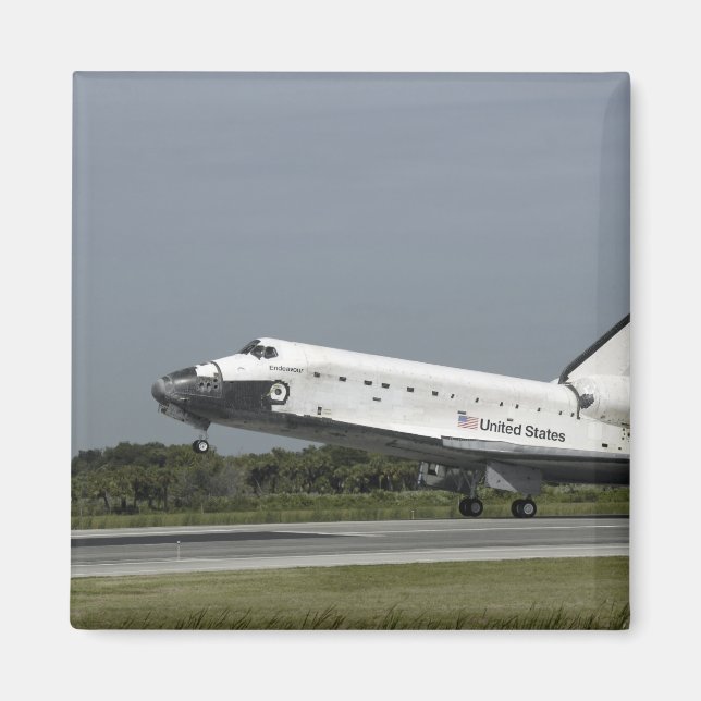 Space Shuttle Endeavour touches down Magnet (Front)