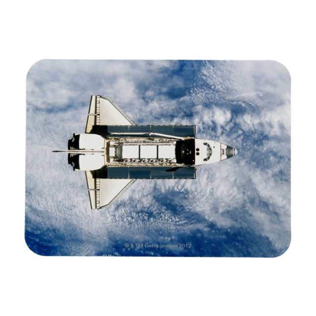 Space Shuttle Orbiting Earth 3 Magnet (Horizontal)
