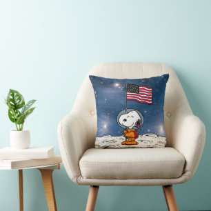 SPACE   Snoopy With Flag Astronaut Cushion