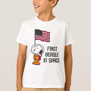 SPACE   Snoopy With Flag Astronaut T-Shirt
