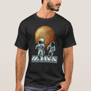 Spaceman Astronauts Astonomy Space Mars Planet T-Shirt