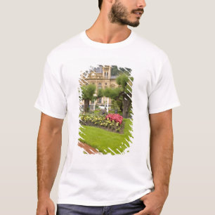 Spain, San Sebastian. Popular seaside resort, T-Shirt