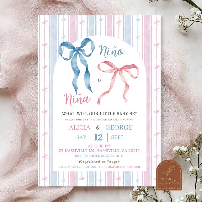 Spanish Grandmillenial Preppy Bow Gender Reveal Invitation (Creator Uploaded)
