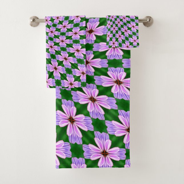 Sparkly Pink Flowers Pattern Bath Towel Set (Insitu)