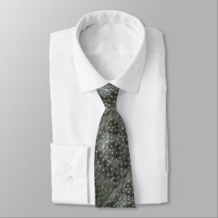 Spinning dandelion puff tie
