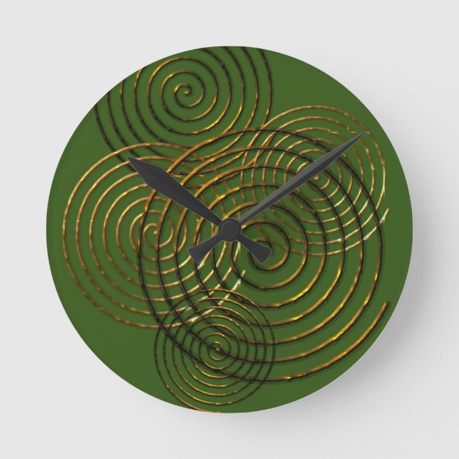 Spiral Celtic symbol gold metallic Round Clock (Front)