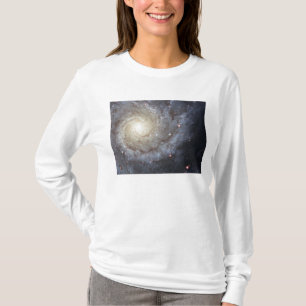 Spiral galaxy M74 T-Shirt
