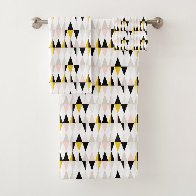 Split Geometric Triangle Pattern Bath Towel Set (Insitu)